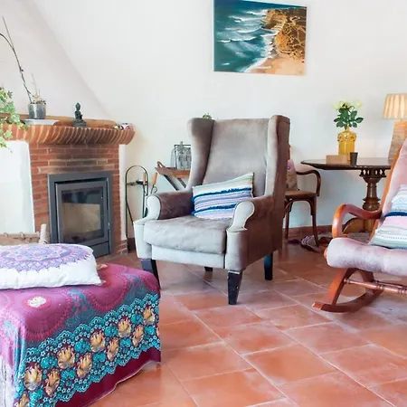 Window To The Valley Santo Isidoro